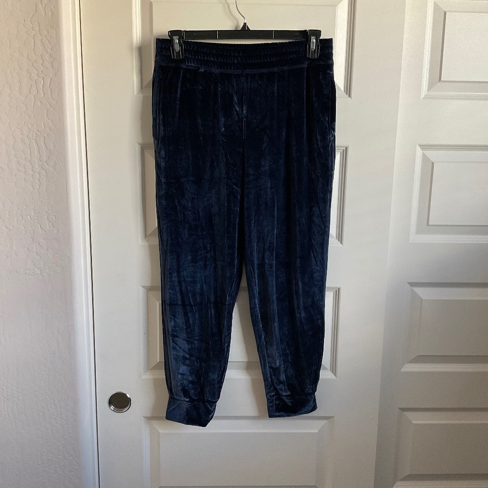 Fabletics Crushed Velvet Navy Blue Joggers - Size‎ Large